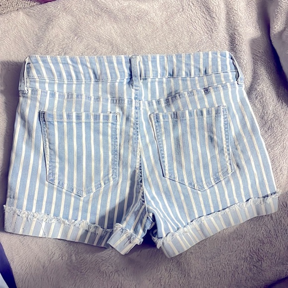 Blue and White stripped womens Jean shorts! - Picture 2 of 2